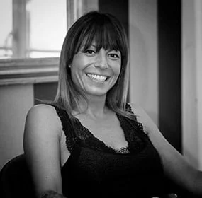 Justine salon Inside Amboise