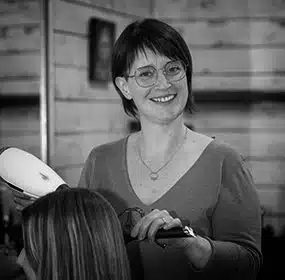 Isabelle coiffeuse responsable salon Inside Amboise