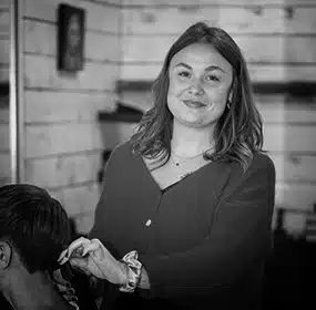 Lou Ann coiffeuse Inside Montlouis